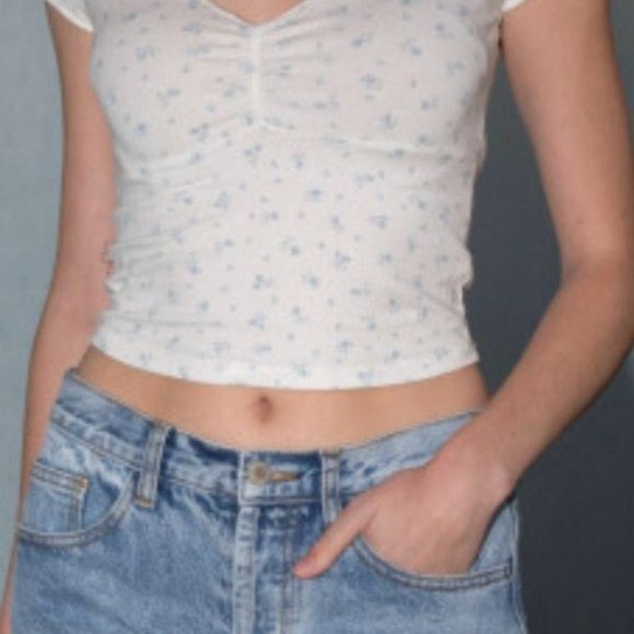 bundle of brandy tops! - Picture 2 of 5